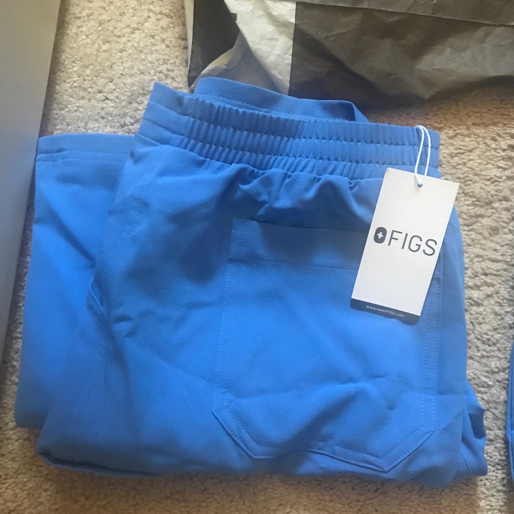 WearFigs Scrub bottoms yola skinny petite